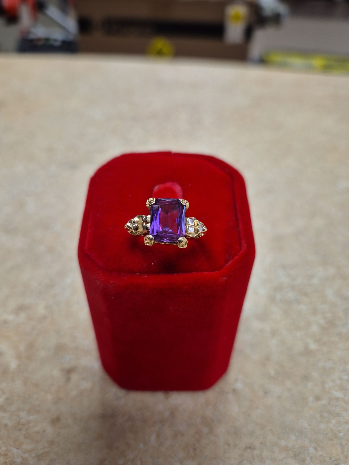 14k Yellow Gold Amethyst Ring