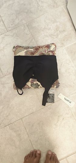 Vertvie Black Seamless Bra With Extendible Strap