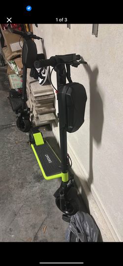 Electric Scooter 20mph with led light for the night 350$ Each