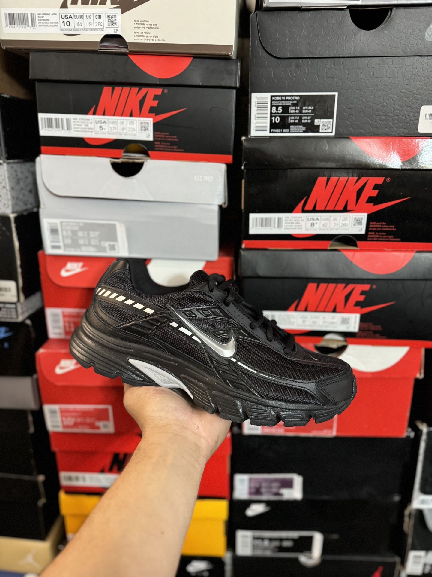 DS Nike Initiator Black sizes 9.5,10.5,11,11.5,12