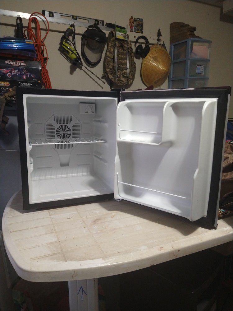 Culinair Mini Refrigerator 