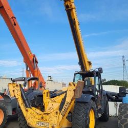 2017 JCB 10000LBS Reach Forklift50-62’ W/ Outriggers
