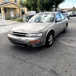 1999 Nissan Maxima