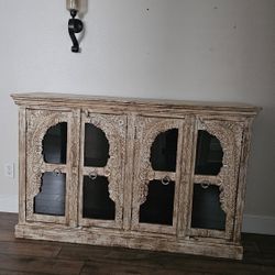 Accent Cabinet 