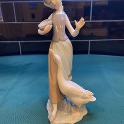 Vintage And Retired Lladro Young Woman With Her Goose 