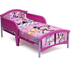 toddler Minnie Mouse bed