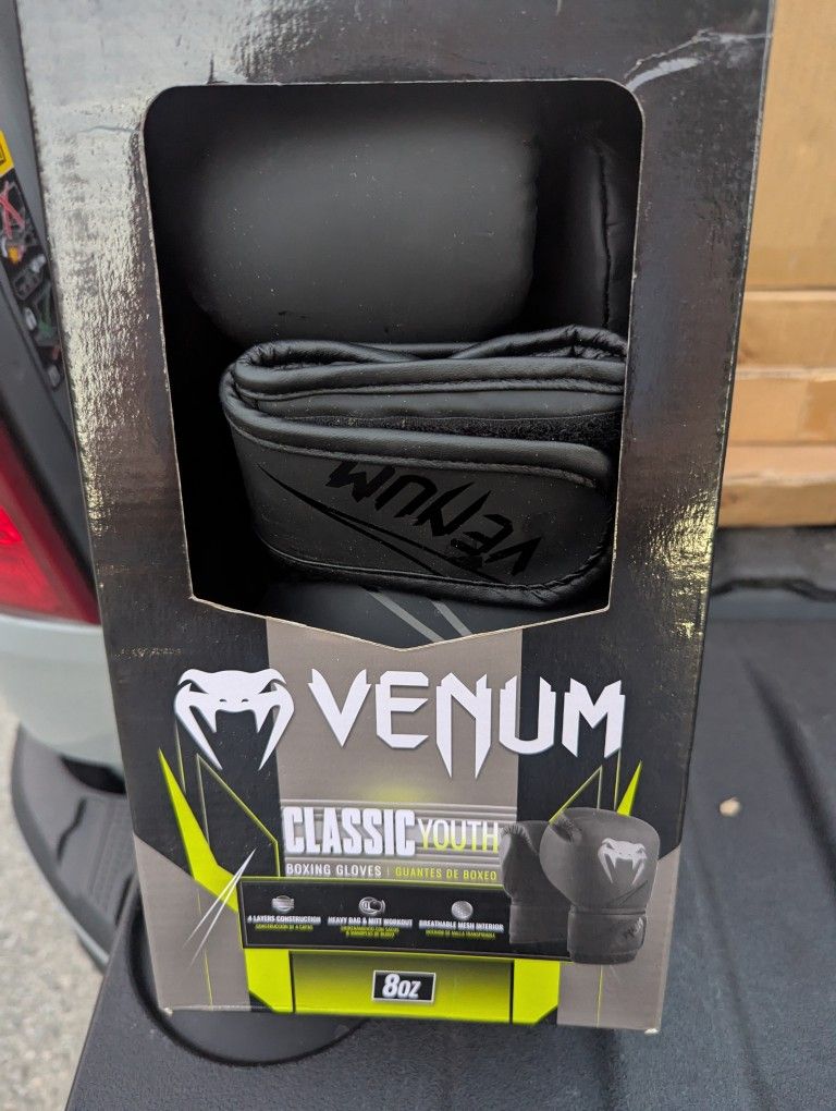 Venum Venum Elite Boxing Gloves Kids (Size 8oz)
