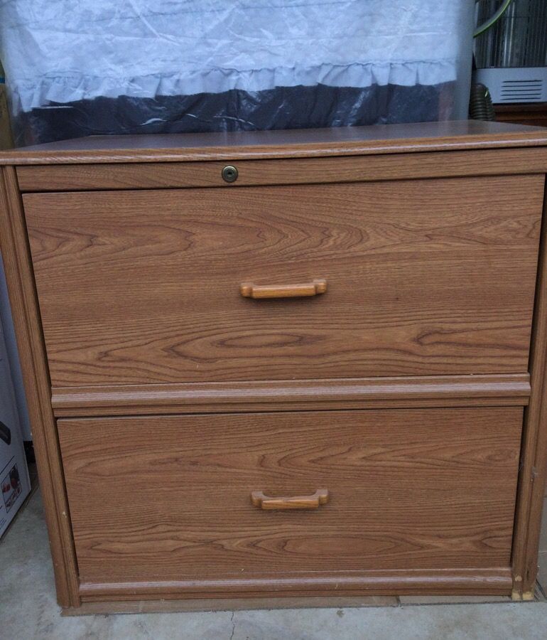 Lateral file cabinet
