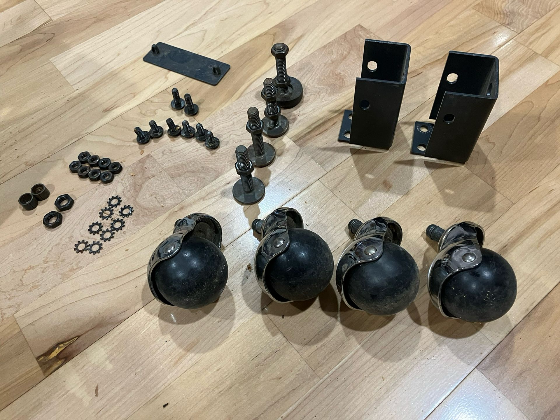 Caster Set READ DESCRIPTION