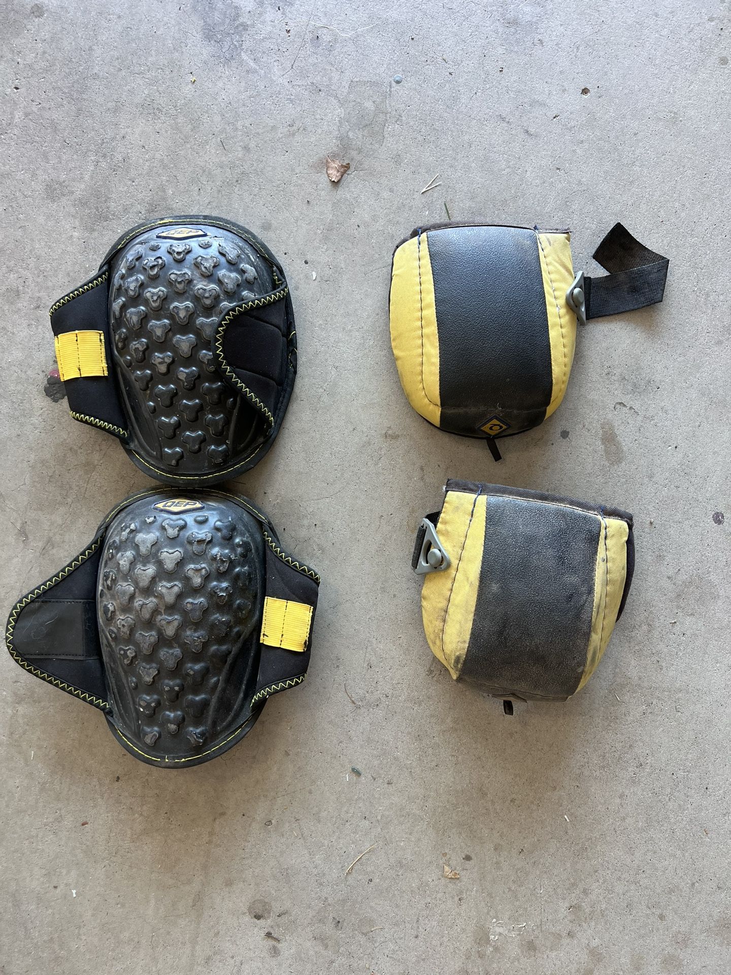 Knee pads