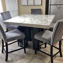 Furniture Dining Table