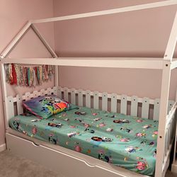 Twin House Bed With Trundle