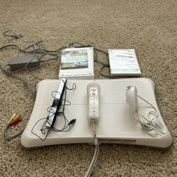 Nintendo Wii With Balance Board 