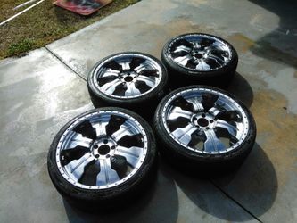 20" rims tires in good condition no center caps $500