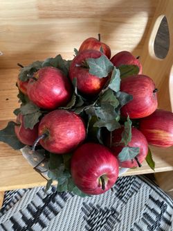 Apples 🍎