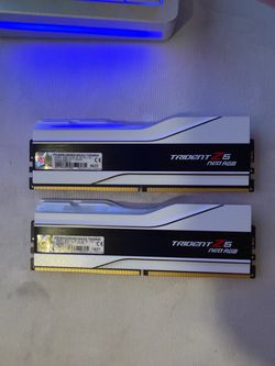 32GB DDR5 CL28 G.skill Trident Z5 NEO RGB XMP+EXPO