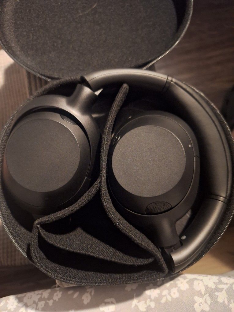 Sony Ult Wear Bluetooth Wireless Noise Canceling Headphones