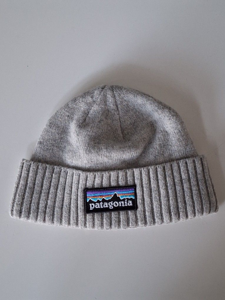 Patagonia Brodeo Cuffed Beanie Unisex One Size recycle wool Blend Grey
