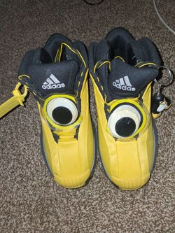 Mens 8.5 yezzy Adidas