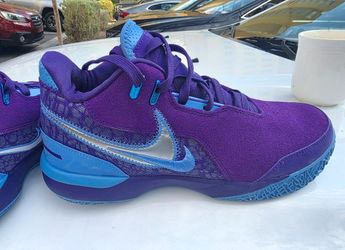 Size 9 in men