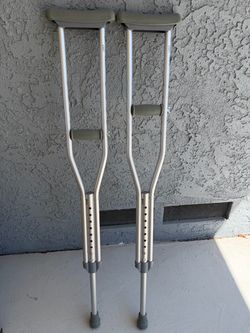 Adjustable Aluminum Underarm Crutches Pair