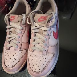 Nike Dunk Low Triple Pink Youth (GS) Size 4Y