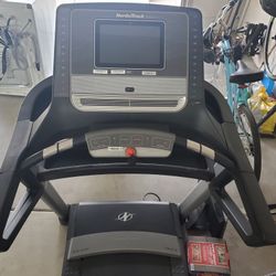 NORDIC TRACK TREADMILL 