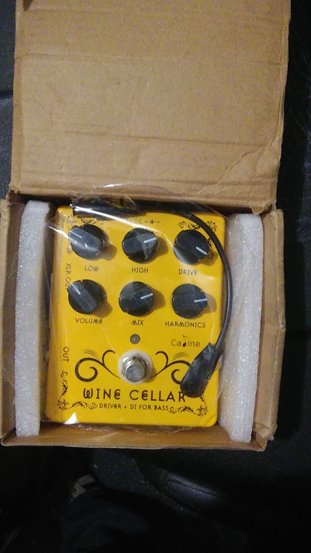 CALINE WINE CELLAR BASS D.I. NEW IN BOX!! (SANS AMP CLONE) DECENT FOR GUITAR TOO!