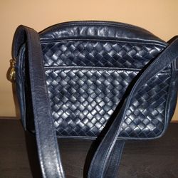  Woman's Pulse $10