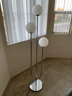 IKEA SIMRISHAMN Floor Lamp – Chrome & White Glass – Excellent Condition