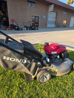 HONDA GAS 21-IN SELF PROPELLED LANW MOWER