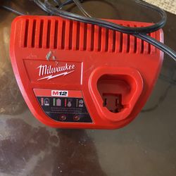 Milwaukee Battery Charger