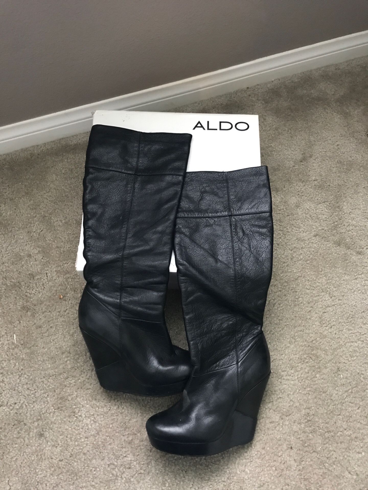 Nogle gange nogle gange Hej hej mundstykke Aldo black wedge boots size 37 for Sale in Colton, CA - OfferUp