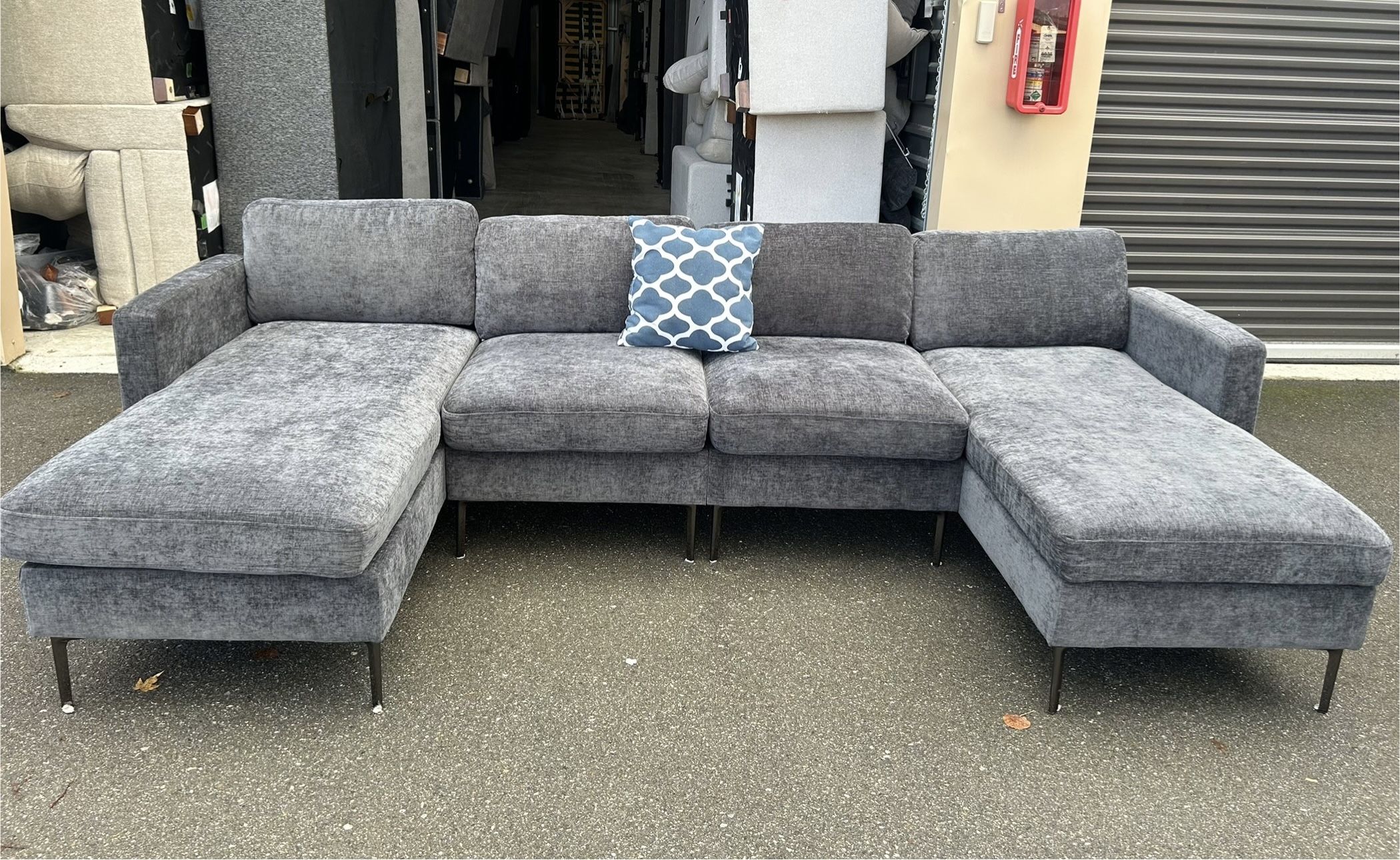Sectional Couch 