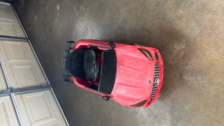 Mercedes toddler electric car