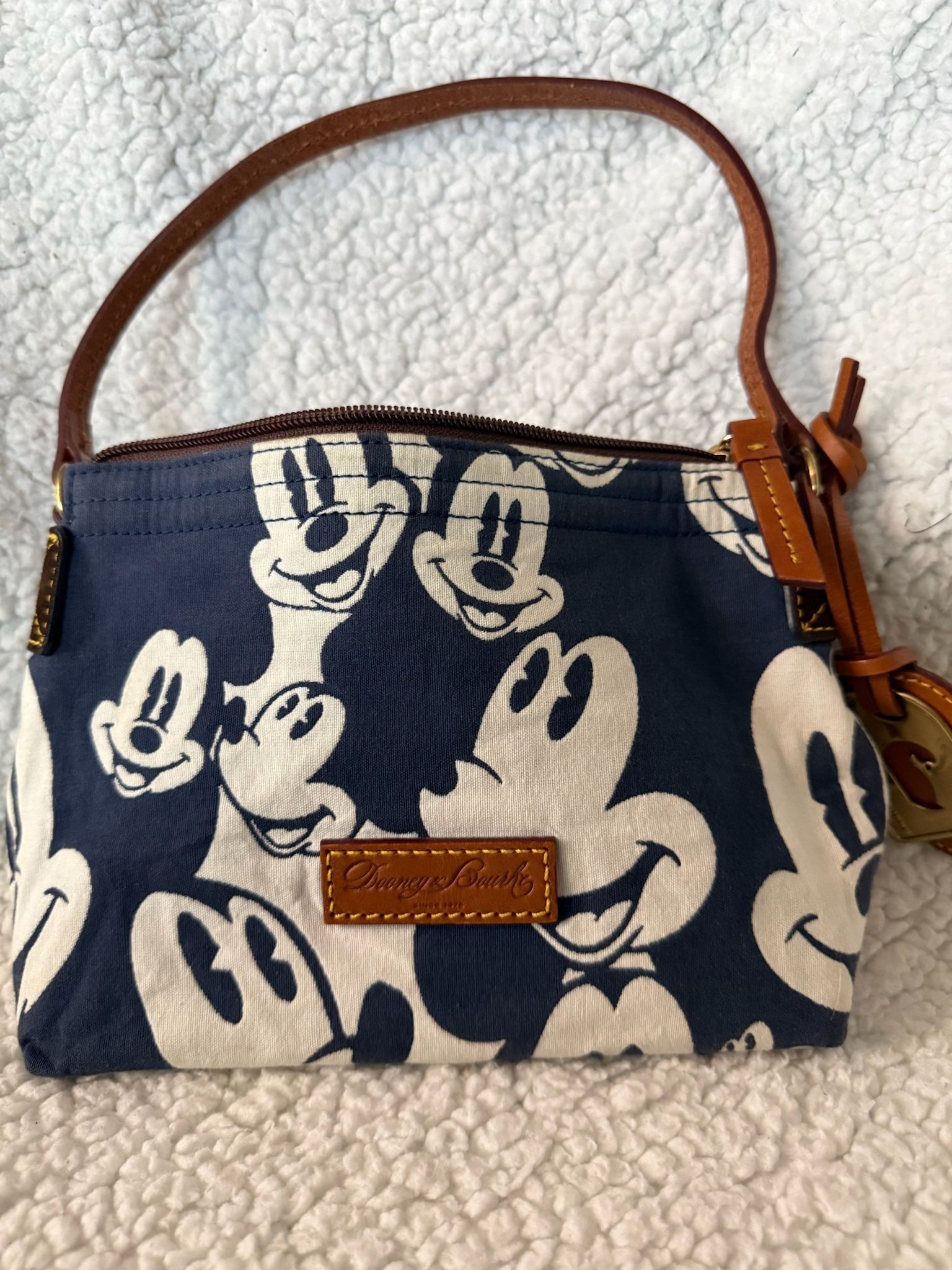 Dooney And Bourke Wristlet