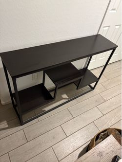 Entry way table
