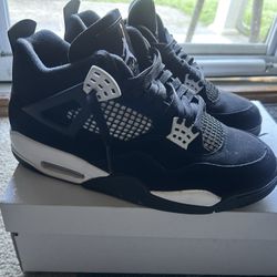 Jordan 4