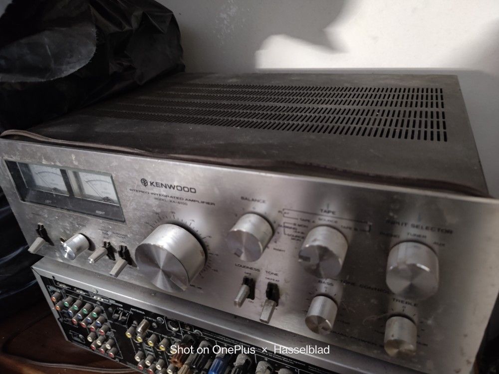 Vintage Kenwood . Dusty Working Condition