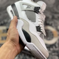 Air Jordan 4 Retro 'Military Black'