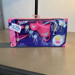 Barbie Pretty Treasures Horse Care Set