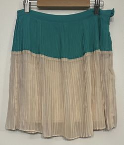 Color block pleated mini skirt small size