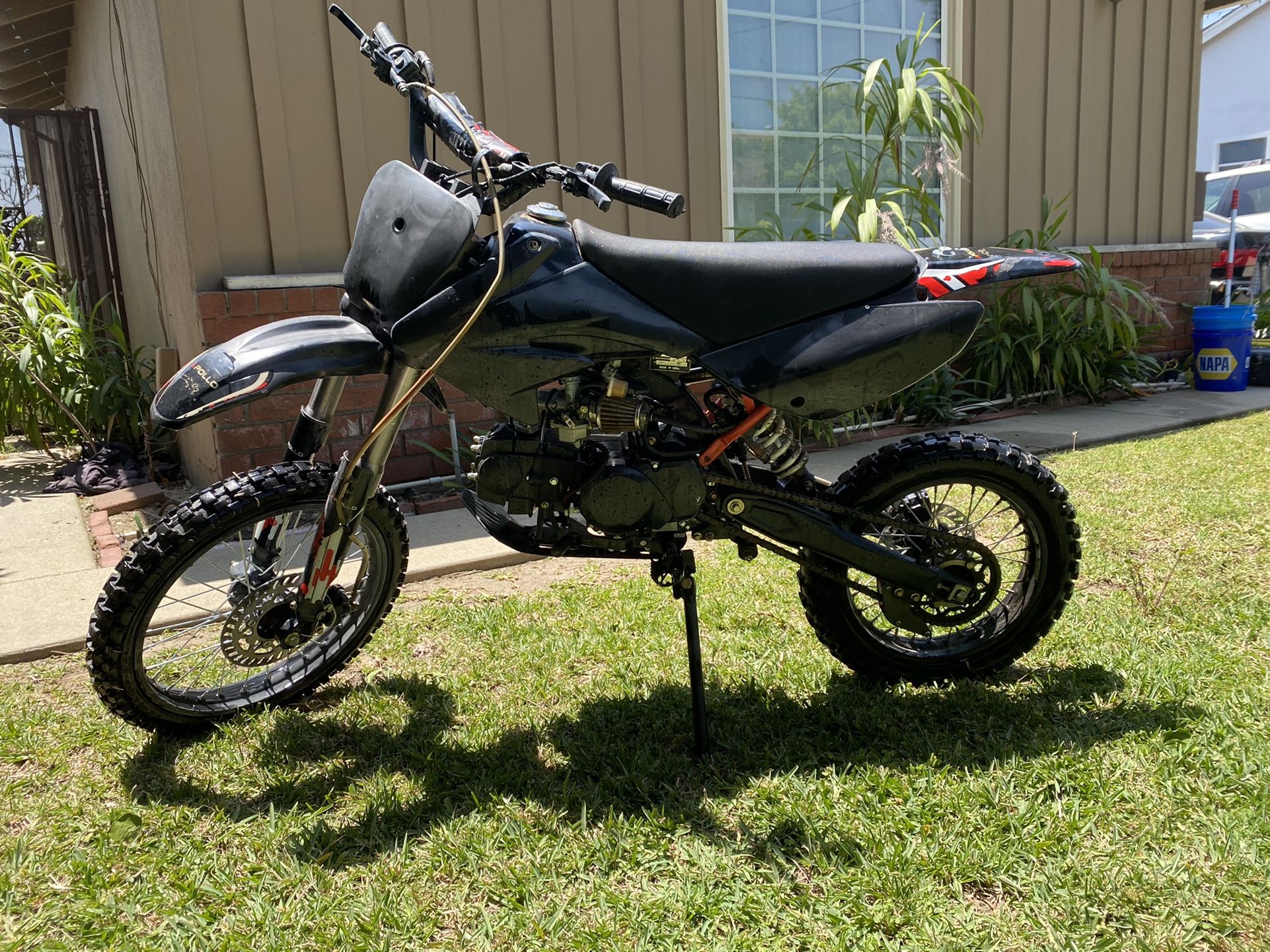 apollo dirt bike 125cc price