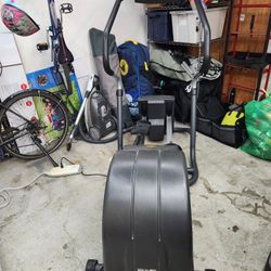 Precor EFX5.21S Elliptical