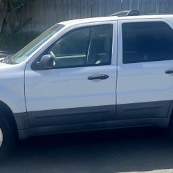 2005 Ford Escape