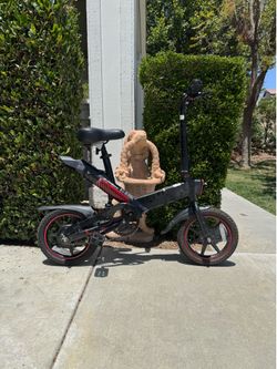 Hyper 14’ E-compact e-bike