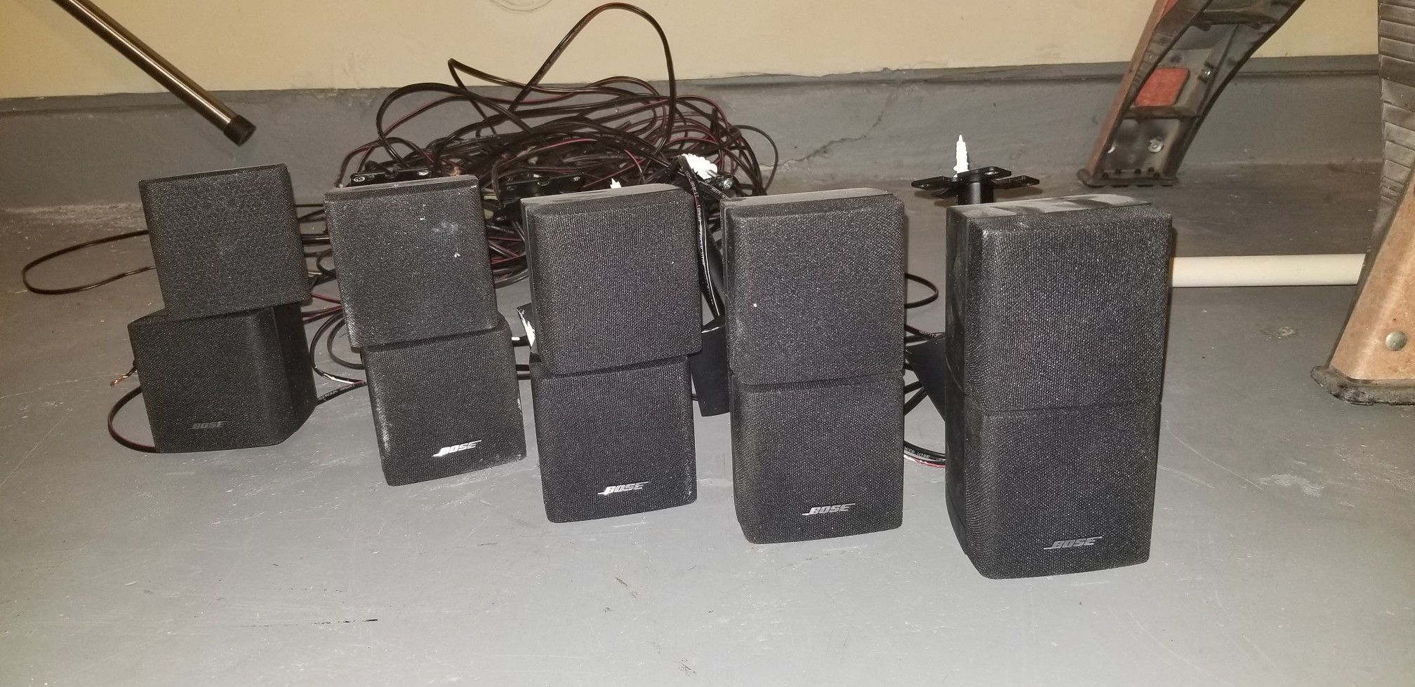 5 Bose Speakers
