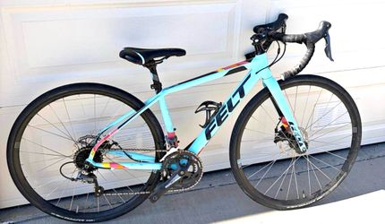 2018 Felt vr60w road bike