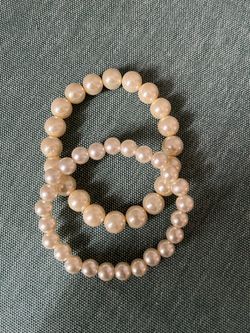 Hand bracelets in perfect condition