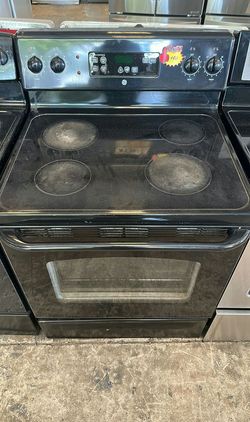 GE Electric Stove Black with SelfClean